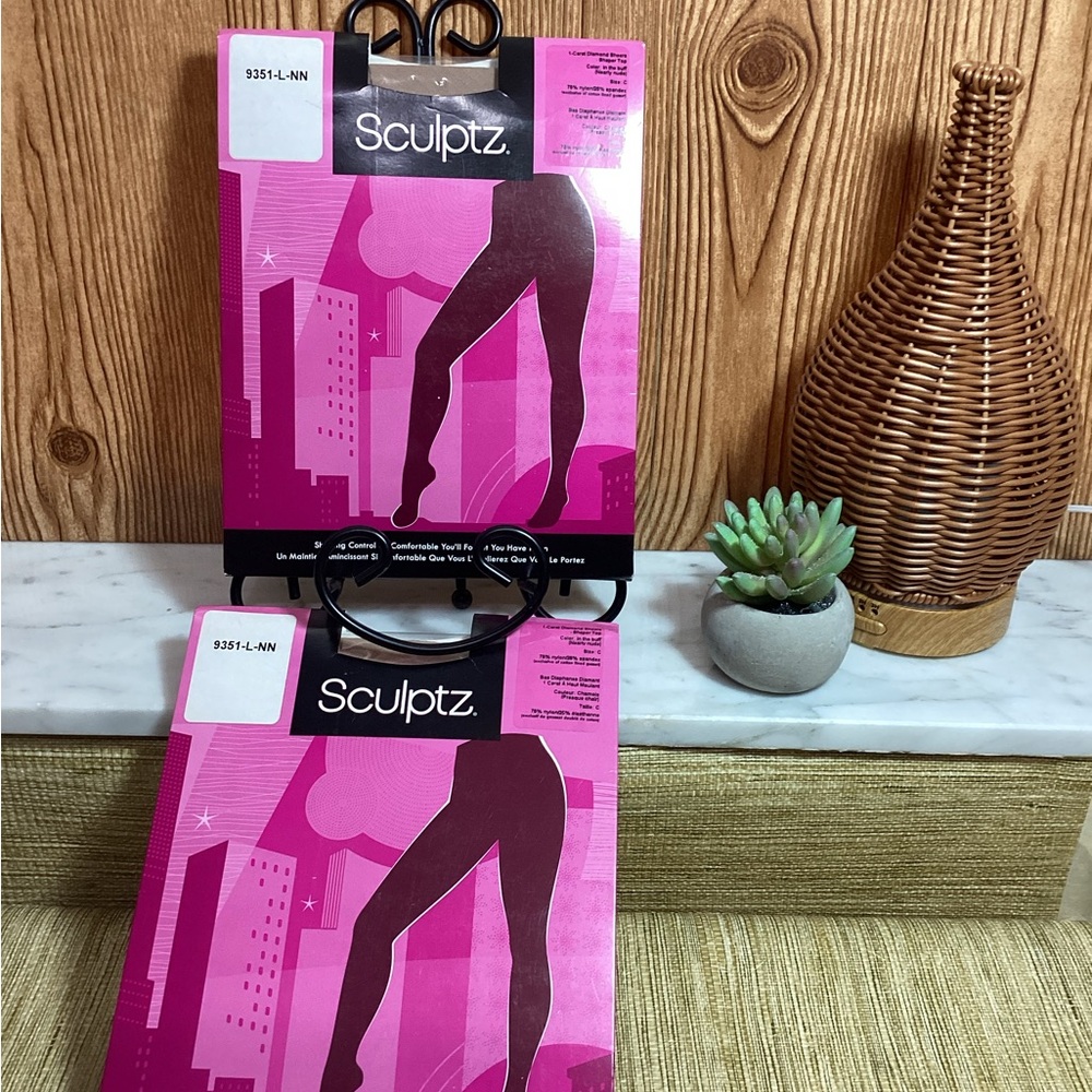 New 2 Pairs Sculptz Women's Shapewear pantyhose size C Large nearly nude